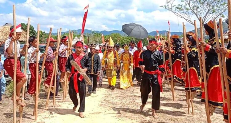 Festival Kampung Adat Moronene Hukaea Laea