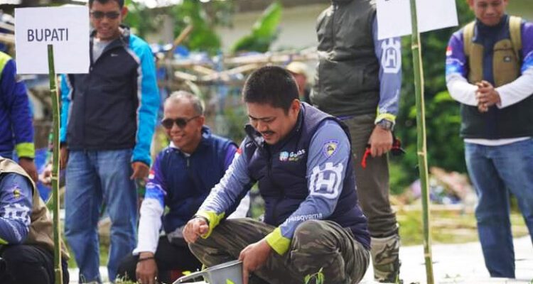 Bupati Koltim Gelar Gerakan Tanam Cabai Guna Menekan Inflasi